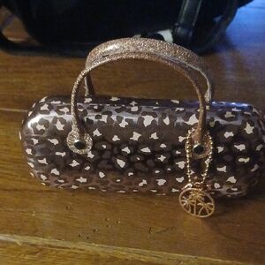 Stylish Rose Gold Colored Patterned Eyeglass Case NWOT